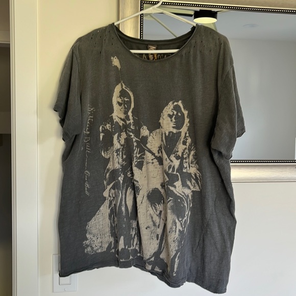 Magnolia Pearl Tops - ⚡️Flash Sale⚡️Magnolia Pearl Sitting Bull Distressed Tee